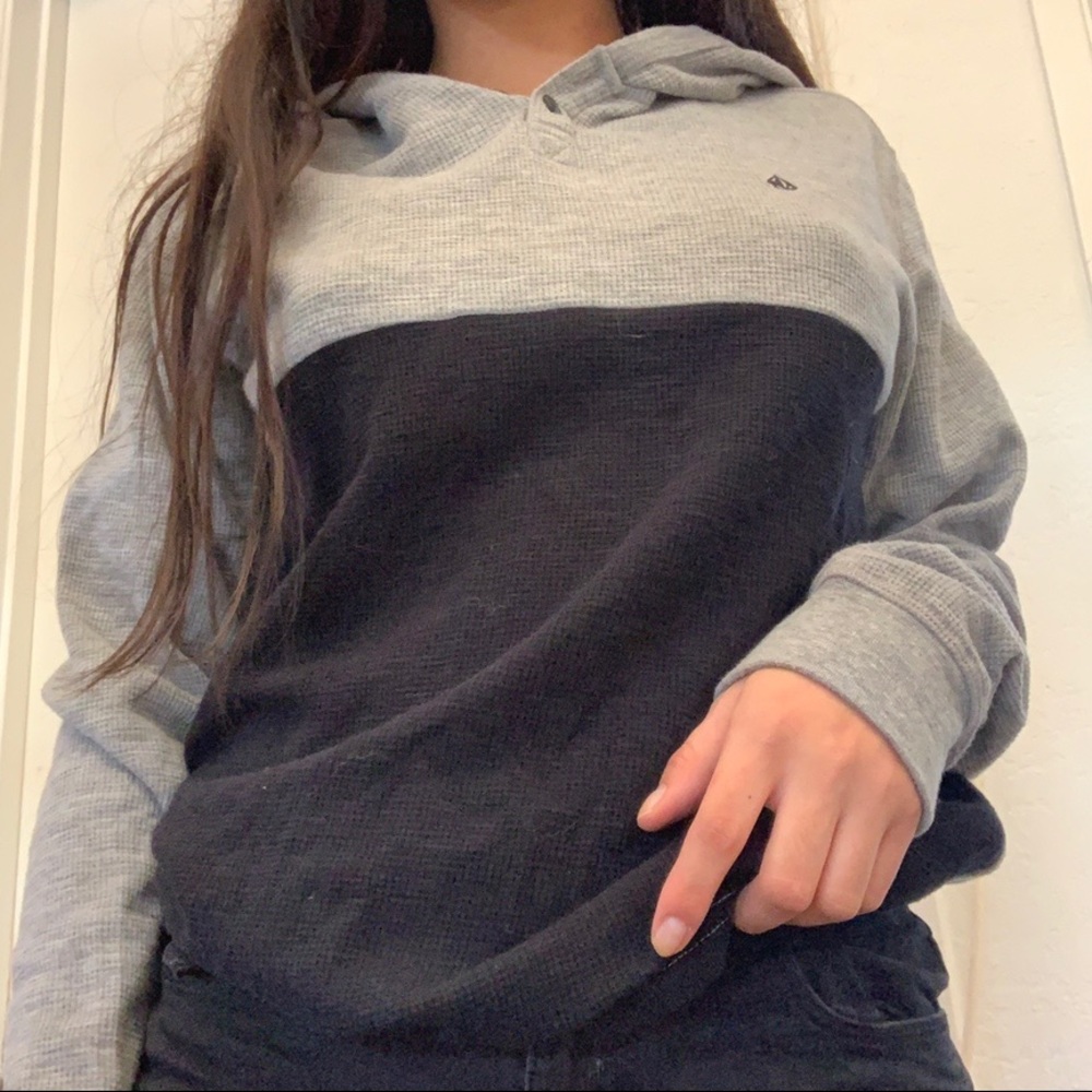 Grey and Black Volcom Thermal Hoodie🍄